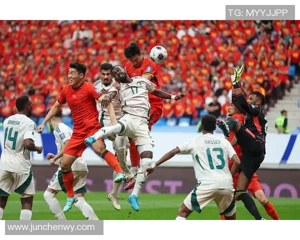 开场即进的足球明星们如何在比赛中创造辉煌瞬间